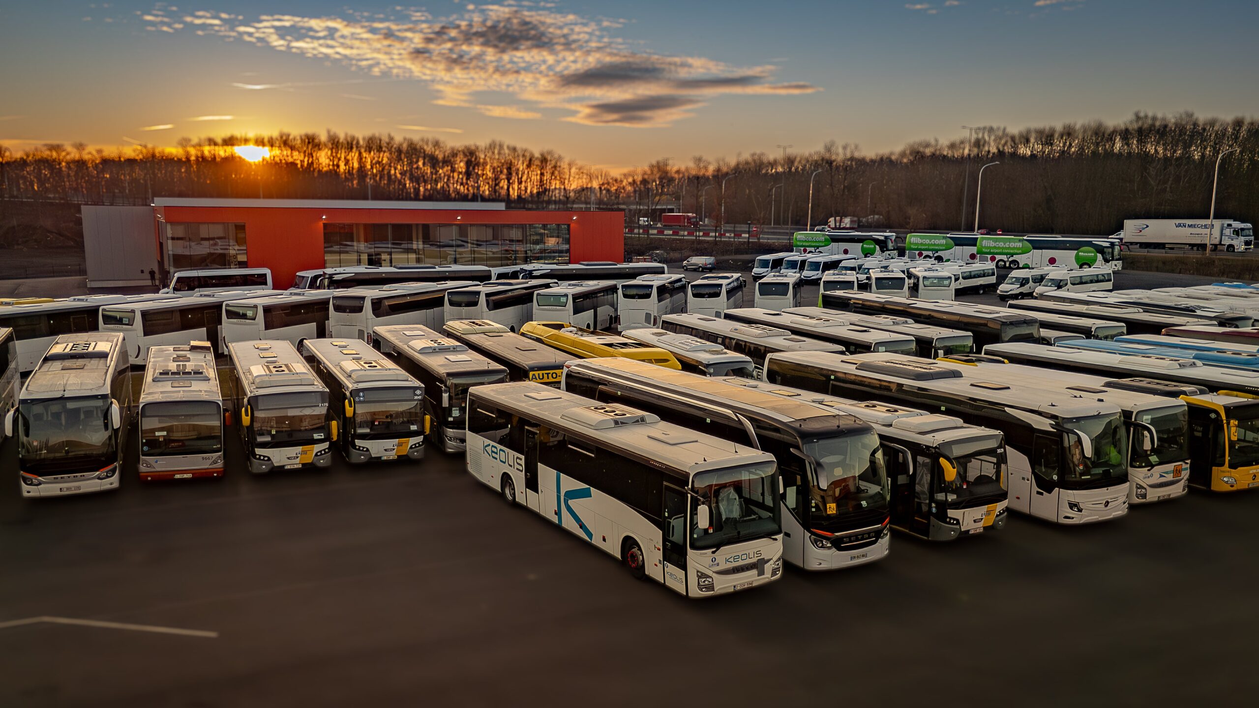 Carross' Center | 100% Bus & Coach